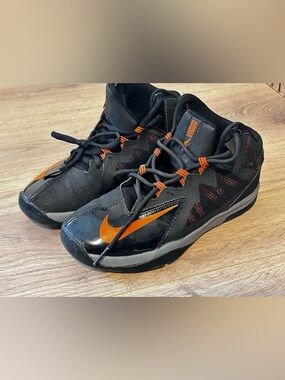 Shoes Nike Air Max Stutter Step 2 size 4 youth